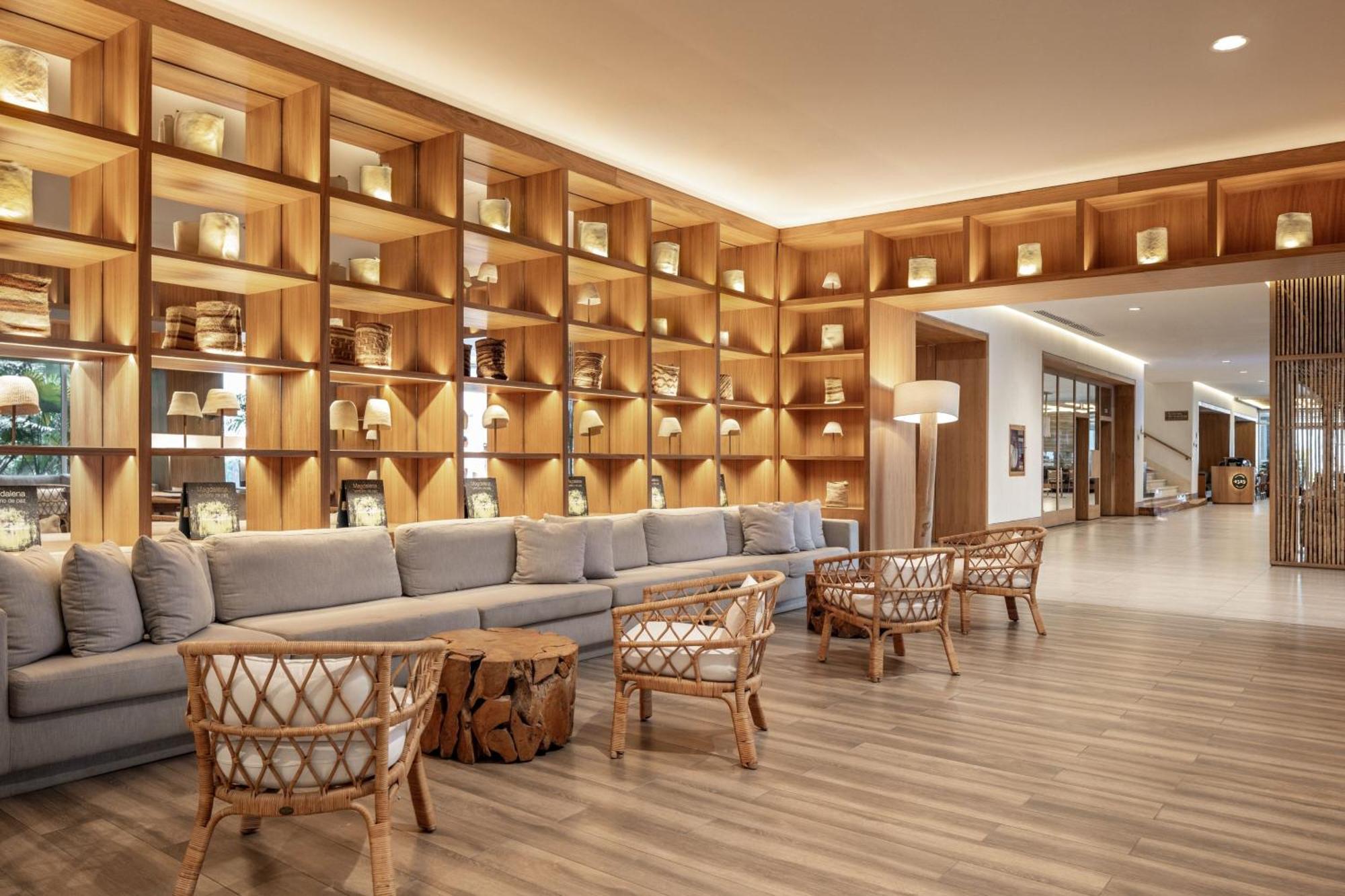 Santa Marta Marriott Resort Playa Dormida Exteriör bild The lobby of the hotel