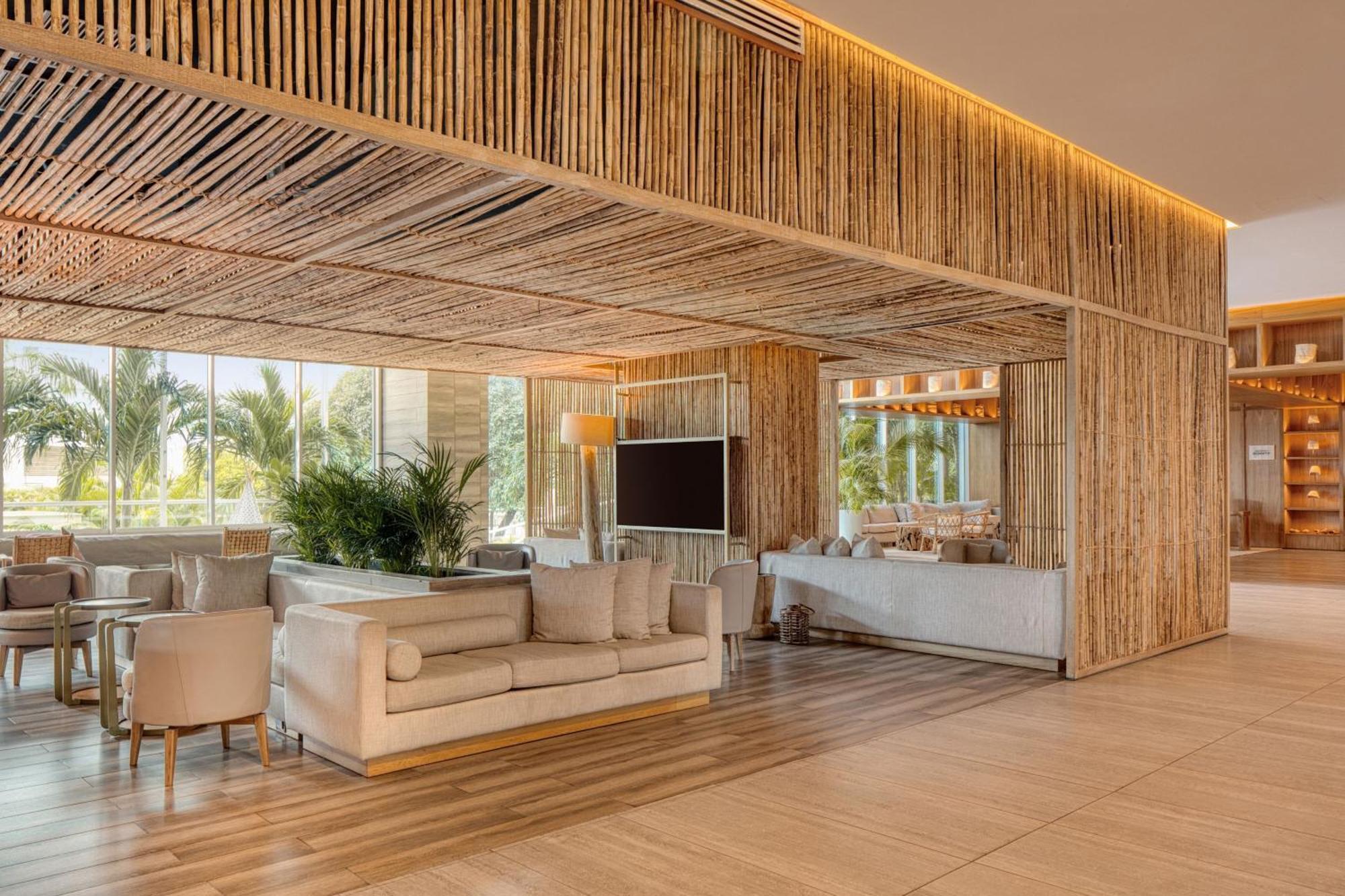 Santa Marta Marriott Resort Playa Dormida Exteriör bild The lobby of the hotel