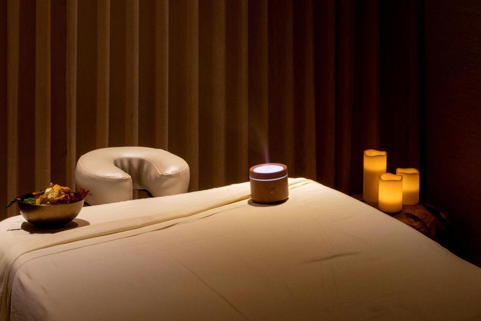 Santa Marta Marriott Resort Playa Dormida Exteriör bild A massage table